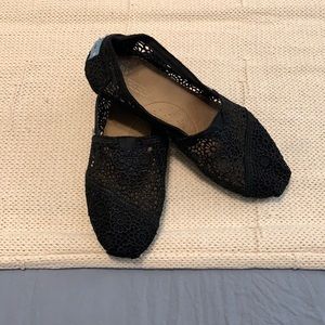 TOMS slip ons